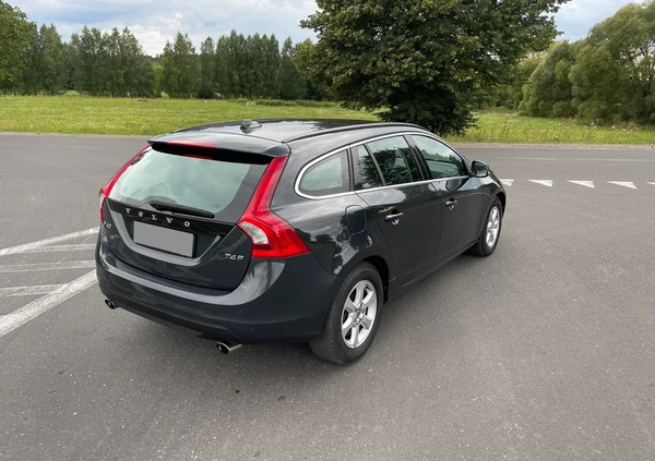 Volvo V60 cena 47900 przebieg: 140000, rok produkcji 2013 z Nidzica małe 497